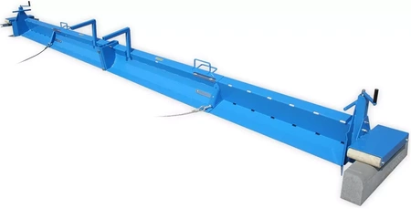 LISTWA ZGARNIAJĄCA MECHANICZNA (ŁATA PROFILUJĄCA) JAZON LM 7 M (SZEROKOŚĆ ROBOCZA 450 – 750 CM)