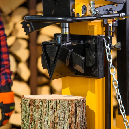 ŁUPARKA DO DREWNA PIONOWA CEDRUS LS09V (14 TON) 400 V
