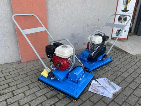 ZAGĘSZCZARKA JEDNOKIERUNKOWA 110 KG BETON TROWEL BTPR550H, 550 MM, HONDA GX 160