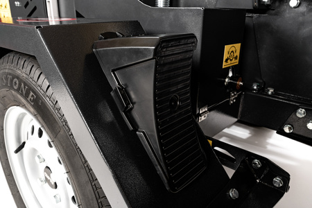 ROZDRABNIACZ SPALINOWY DO GAŁĘZI CEDRUS RBD16 D16 PROFESSIONAL ( RĘBAK ) LONCIN LC2V90FD ELEKTRYCZNY ROZRUCH 36 KM PRZYCZEPKA LEKKA, JONCO, HOMOLOGACJA, PODAJNIK HYDRAULICZNY