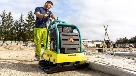 ZAGĘSZCZARKA REWERSYJNA 228 KG AMMANN APR 30/60 DE, 600 MM, ROZRUCH ELEKTRYCZNY, HATZ 1B 30