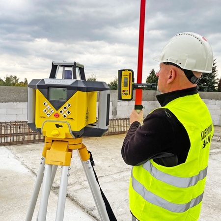Nivel System NL720R DIGITAL NIWELATOR LASEROWY Z FUNKCJĄ AUTOWPASOWANIA + ŁATA LS-24 + STATYW SJJ1