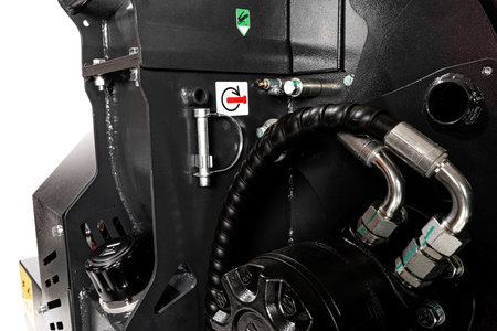 ROZDRABNIACZ SPALINOWY DO GAŁĘZI CEDRUS RBD16 D16 PROFESSIONAL ( RĘBAK ) LONCIN LC2V90FD ELEKTRYCZNY ROZRUCH 36 KM PRZYCZEPKA LEKKA, JONCO, HOMOLOGACJA, PODAJNIK HYDRAULICZNY