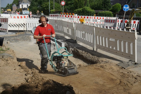 ZAGĘSZCZARKA 87 KG AMMANN APF 1540 15/40, 400 MM, HONDA GX120