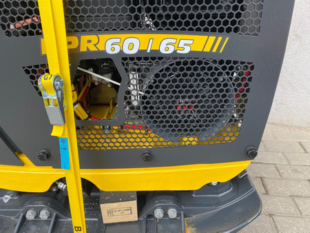 ZAGĘSZCZARKA REWERSYJNA 420 KG BOMAG BPR 60/65, 650 MM, ROZRUCH RĘCZNY, HONDA GX 390