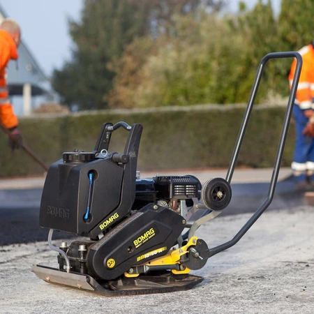 ZAGĘSZCZARKA JEDNOKIERUNKOWA 75 KG BOMAG BP 12/50 A, 500 MM, HONDA GX120