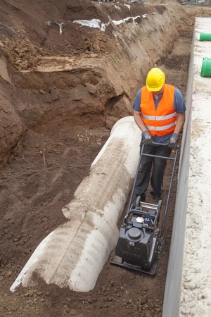 ZAGĘSZCZARKA JEDNOKIERUNKOWA 95 KG BOMAG BP 20/50, 500 MM, HONDA GX160