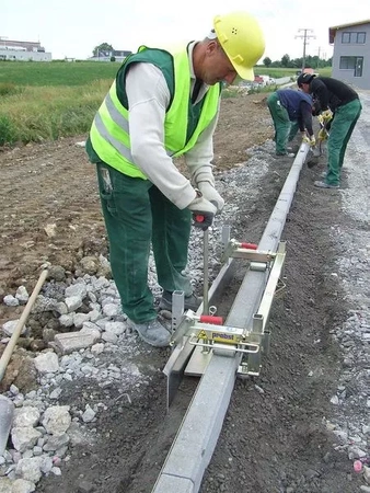 SZALUNEK ŚLIZGOWY PROBST GR-150