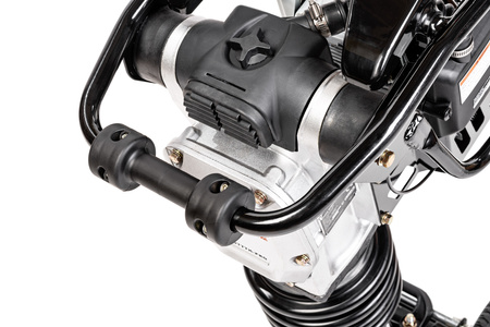 STOPA WIBRACYJNA, ZAGĘSZCZARKA STOPOWA (UBIJAK) 77 KG SKOCZEK CEDRUS ST77H-PRO PROFESSIONAL, 280 MM, 13.7kN, HONDA GXR120 + KOŁA TRANSPORTOWE