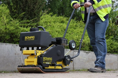 ZAGĘSZCZARKA JEDNOKIERUNKOWA 83 KG BOMAG BVP 10/36, 360 MM, HONDA GX120