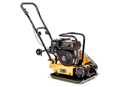 ZAGĘSZCZARKA JEDNOKIERUNKOWA 78 KG CEDRUS ZG80L, 420 MM, LONCIN G200F + MATA DO KOSTKI + KOŁA TRANSPORTOWE