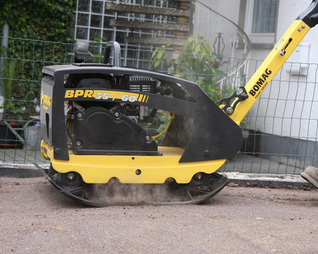 ZAGĘSZCZARKA REWERSYJNA 205 KG BOMAG BPR 35/60, 600 MM, ROZRUCH RĘCZNY, HONDA GX160
